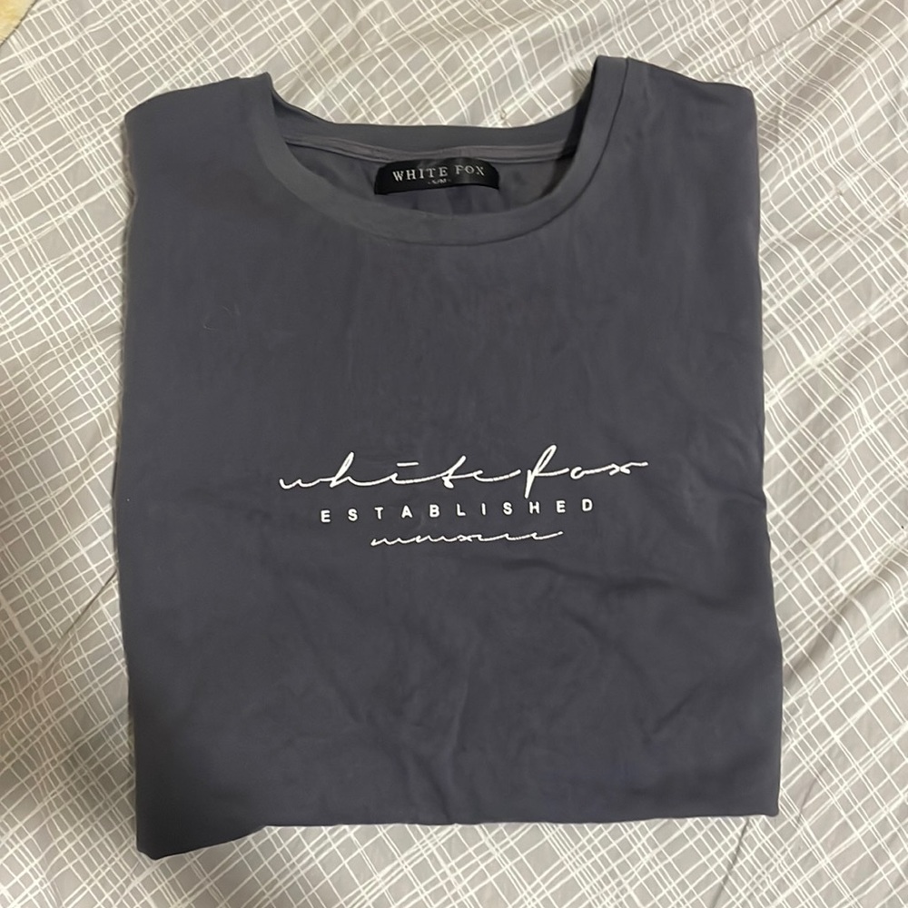 White fox deadstock dark grey tshirt